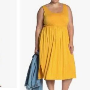 SUPERFOXX Sleeveless Scoop Neck Midi Dress